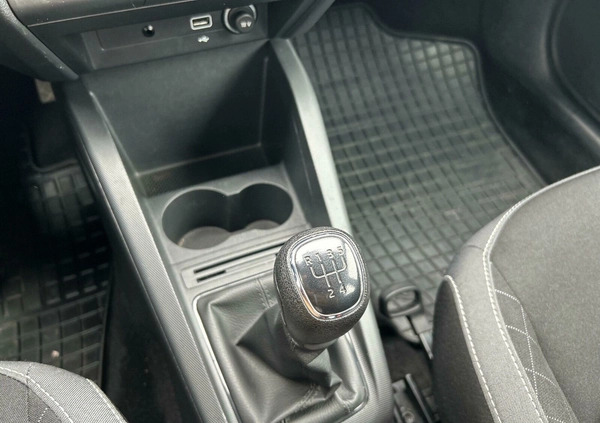 Skoda Fabia cena 45900 przebieg: 90700, rok produkcji 2019 z Żychlin małe 301